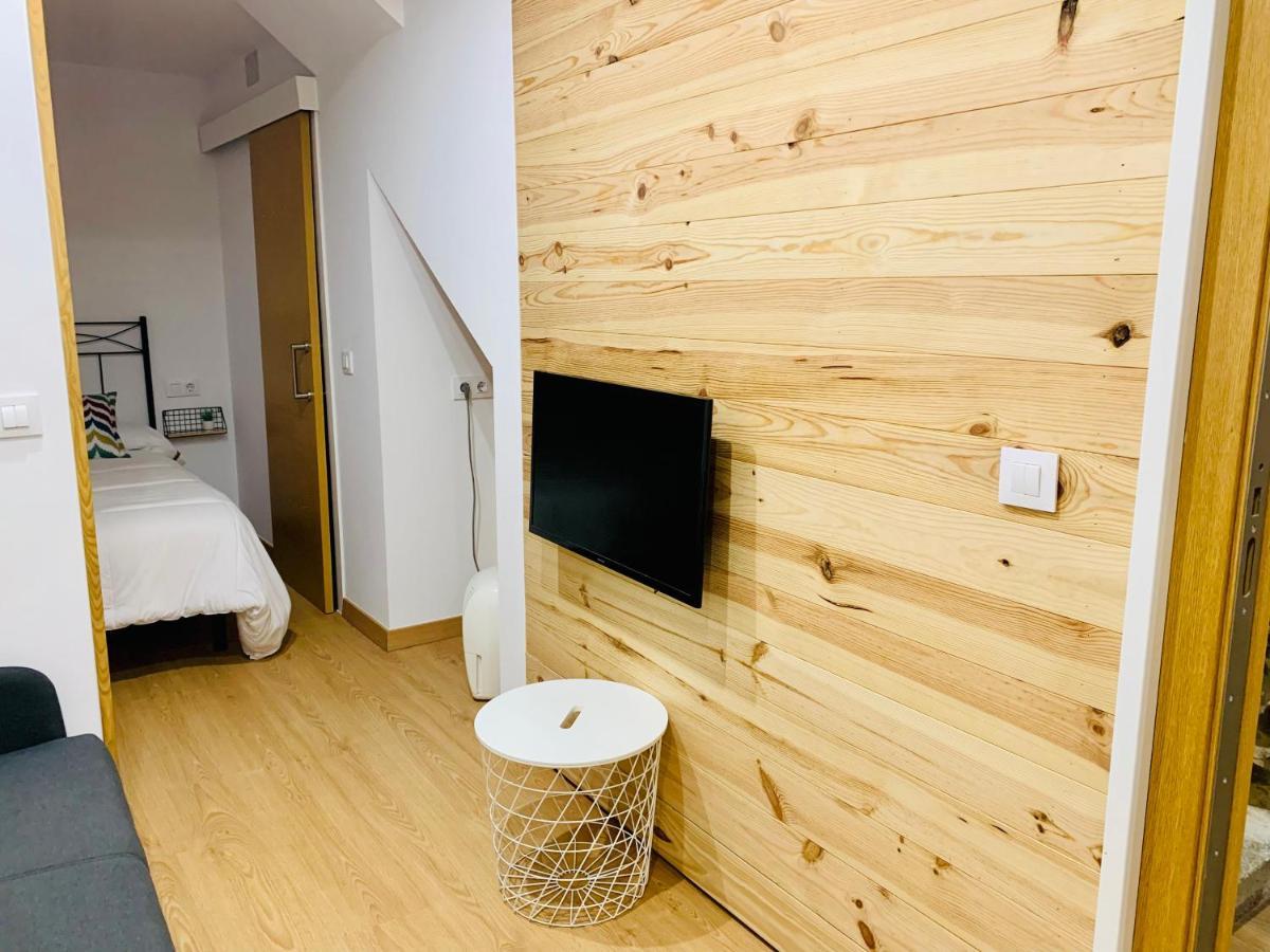 Acogedor Estudio En Pontedeumeアパートメント エクステリア 写真